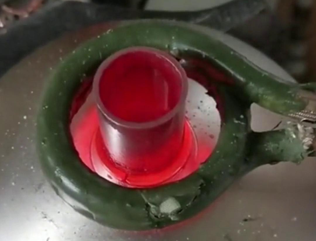 高頻焊機(jī)，不單純只是焊接銅管鋁管，還可以焊接不銹鋼鐵更各類異種金屬釬焊